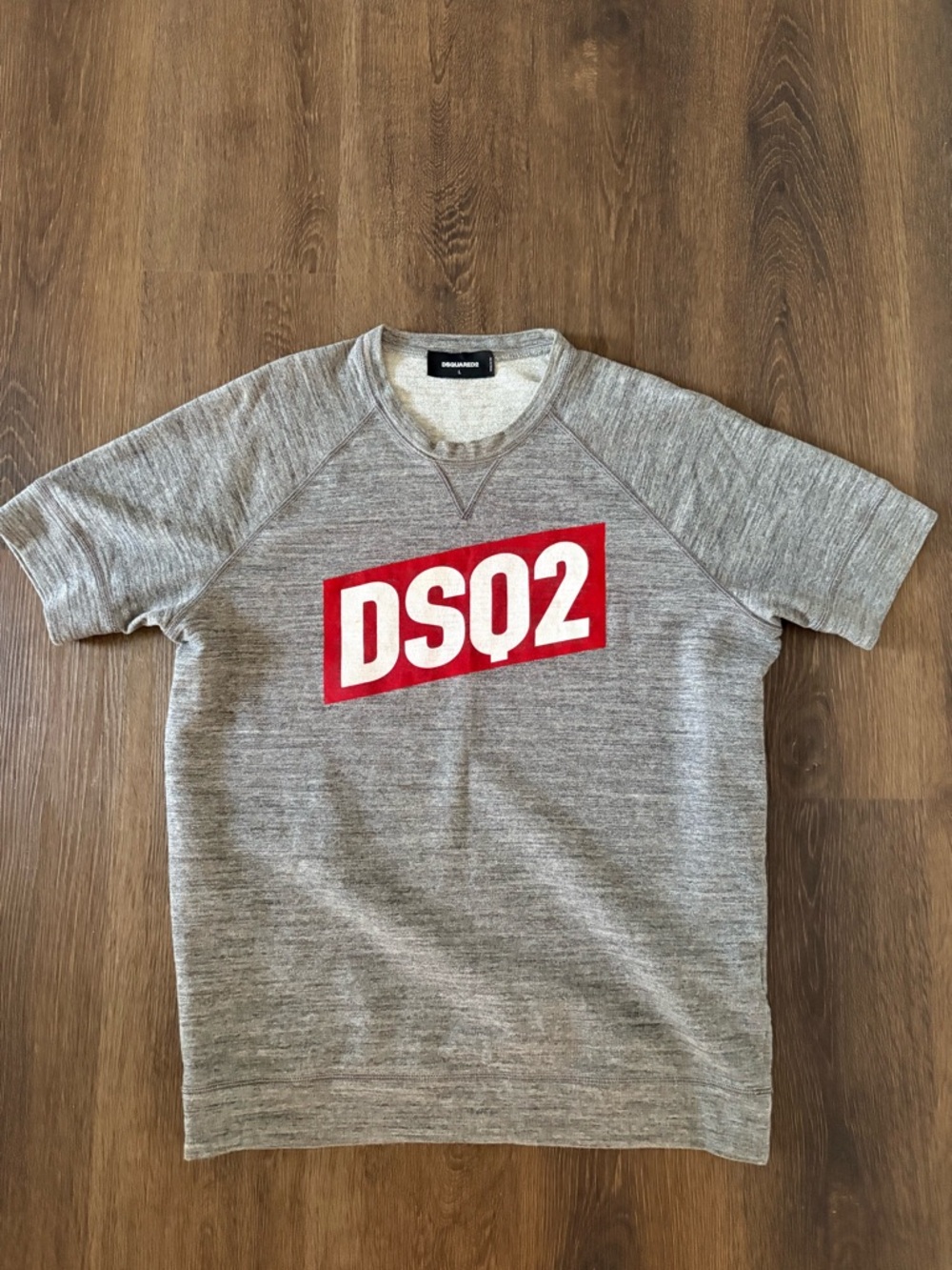 DSQUARED2 Gray DSQ2 Box Red Logo Graphic Tee Women Medium Made in Italy